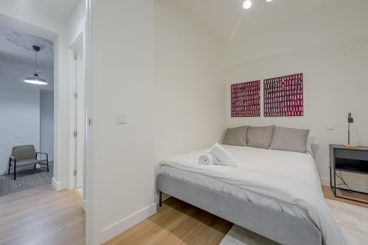 마드리드 Modern Apt & Cool Interior Design En El Retiro 아파트 외부 사진