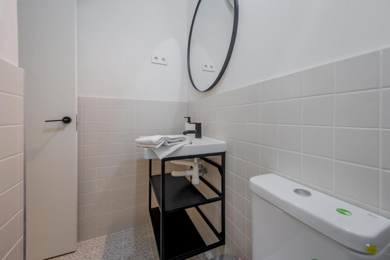 마드리드 Modern Apt & Cool Interior Design En El Retiro 아파트 외부 사진