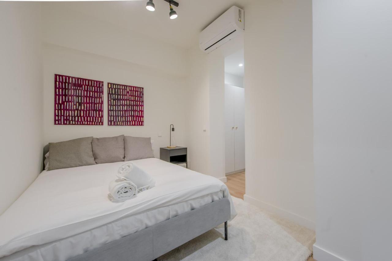 마드리드 Modern Apt & Cool Interior Design En El Retiro 아파트 외부 사진